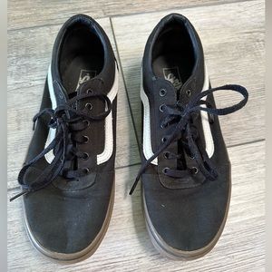 Vans Old Skool shoes black and white with gum sole